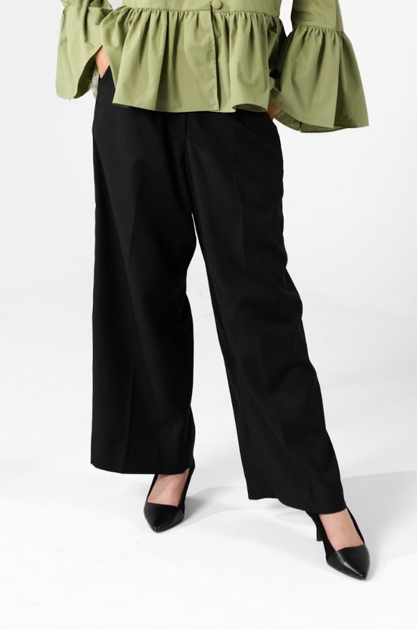 02-High-waisted tailored wide leg pants